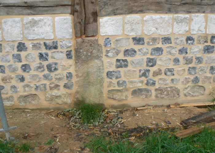 Maçonnerie de pierre et silex à la chaux Normandie